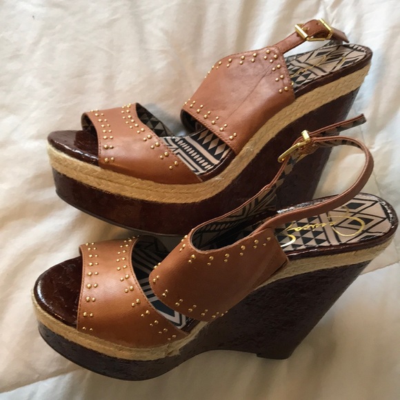 Jessica Simpson Brown Wedges - Picture 2 of 3